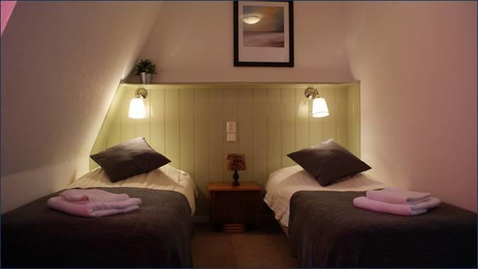 Hotel "De Steenen Man" Zurich Екстериор снимка