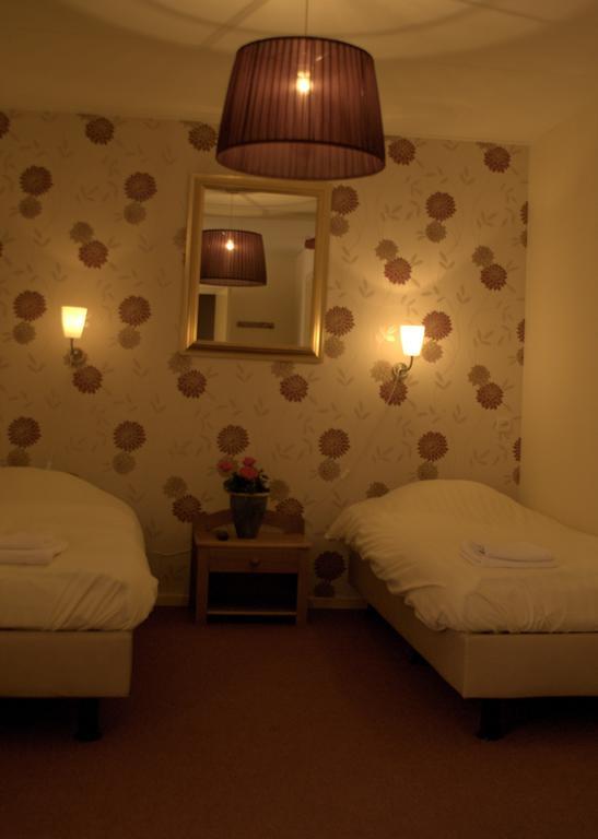 Hotel "De Steenen Man" Zurich Екстериор снимка